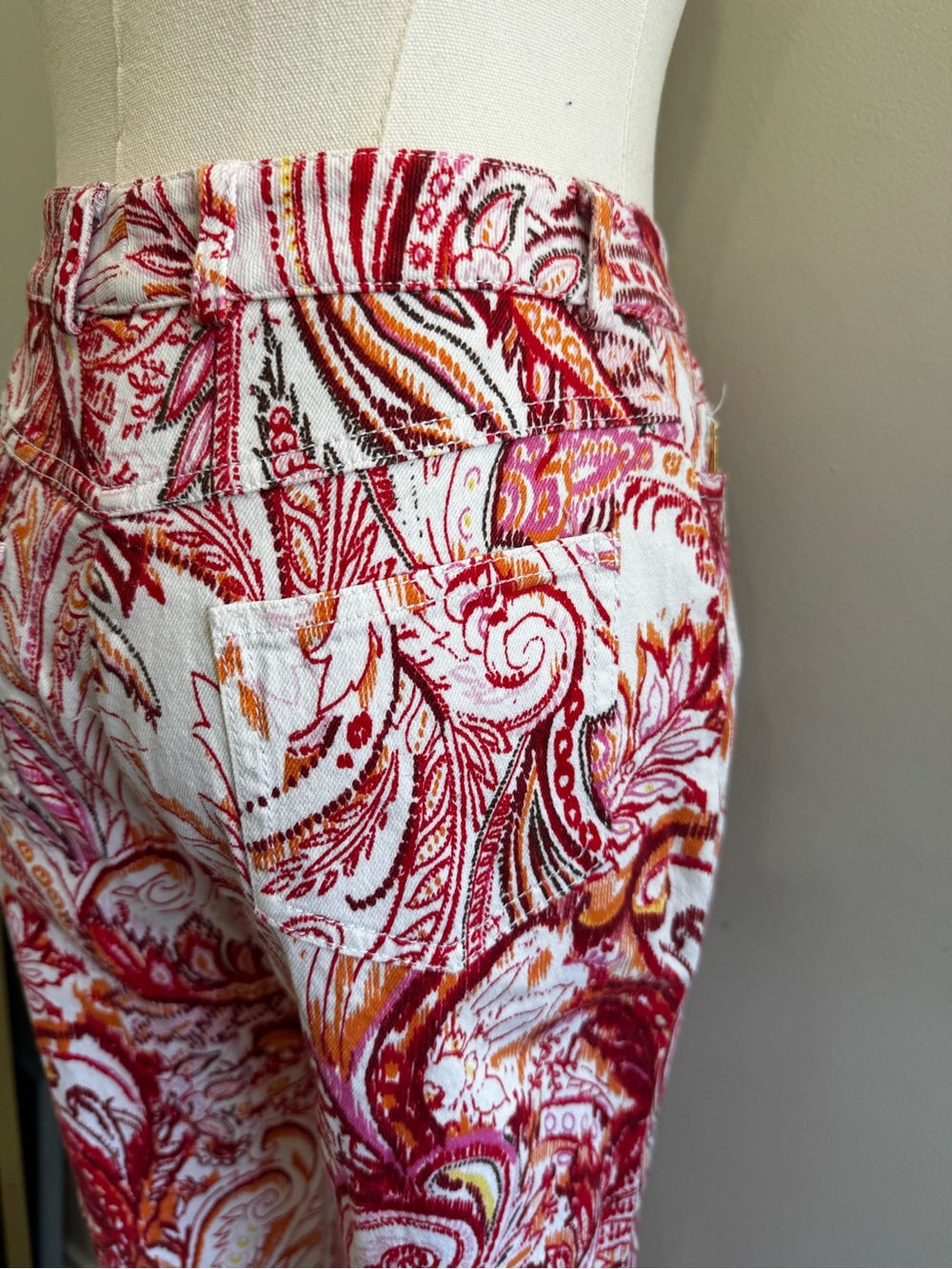 ST. JOHN SPORT BY MARIE GRAY STRAIGHT LEG PAISLEY PANTS | SIZE 2 | MADE IN USA - Picture 10 of 13